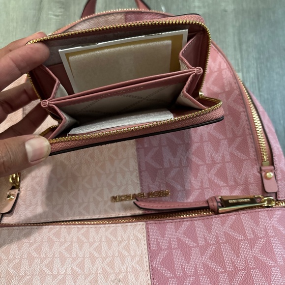 Michael Kors pink backpack - Picture 7 of 10
